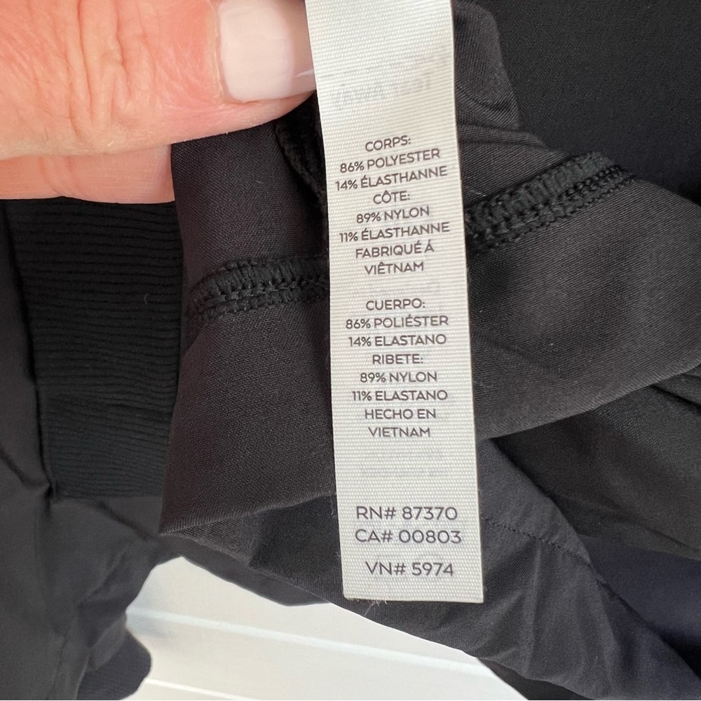 Alo The City Jacket - Picture 4 of 5